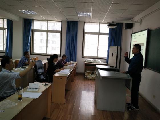 評(píng)委公正的評(píng)價(jià)