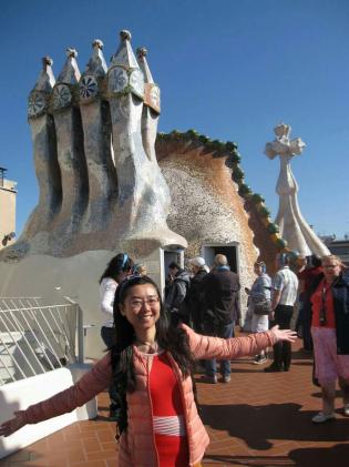 志愿者給同學們講血液相關疾病