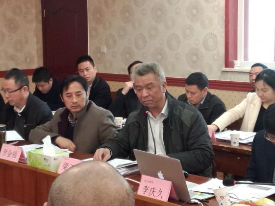 江油中學梁玉幫校長發(fā)言