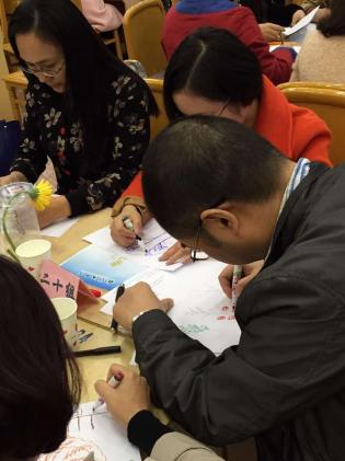 老師們現(xiàn)場繪畫