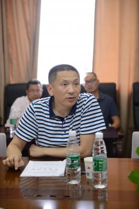 教育局黨組書記、局長(zhǎng)李光純同志總結(jié)發(fā)言