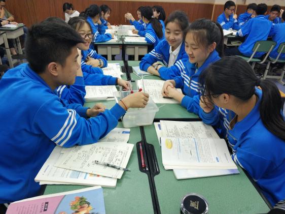 學(xué)生實(shí)驗(yàn)