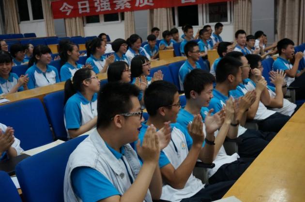 頒獎(jiǎng)典禮現(xiàn)場(chǎng)