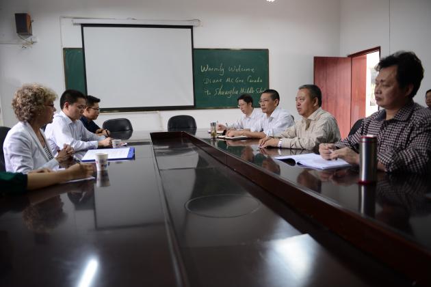 Diane副院長(zhǎng)參加學(xué)校行政座談會(huì)