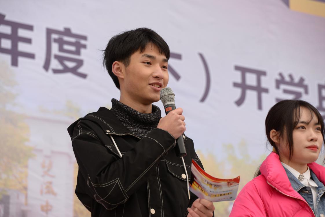 優(yōu)秀校友代表李佳航分享經(jīng)驗(yàn)