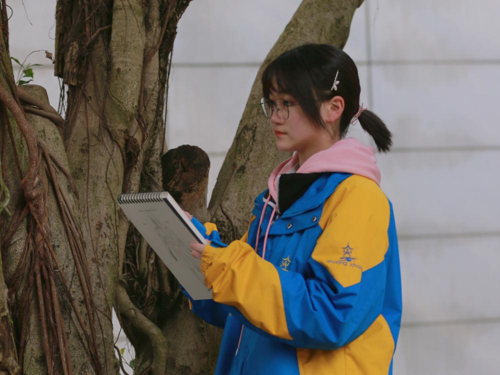 高2020級 14李昕展