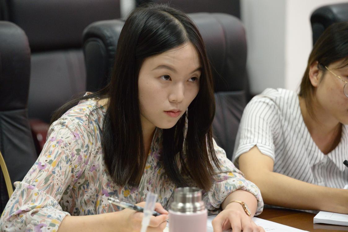 李蓓老師代表全體學(xué)員發(fā)言