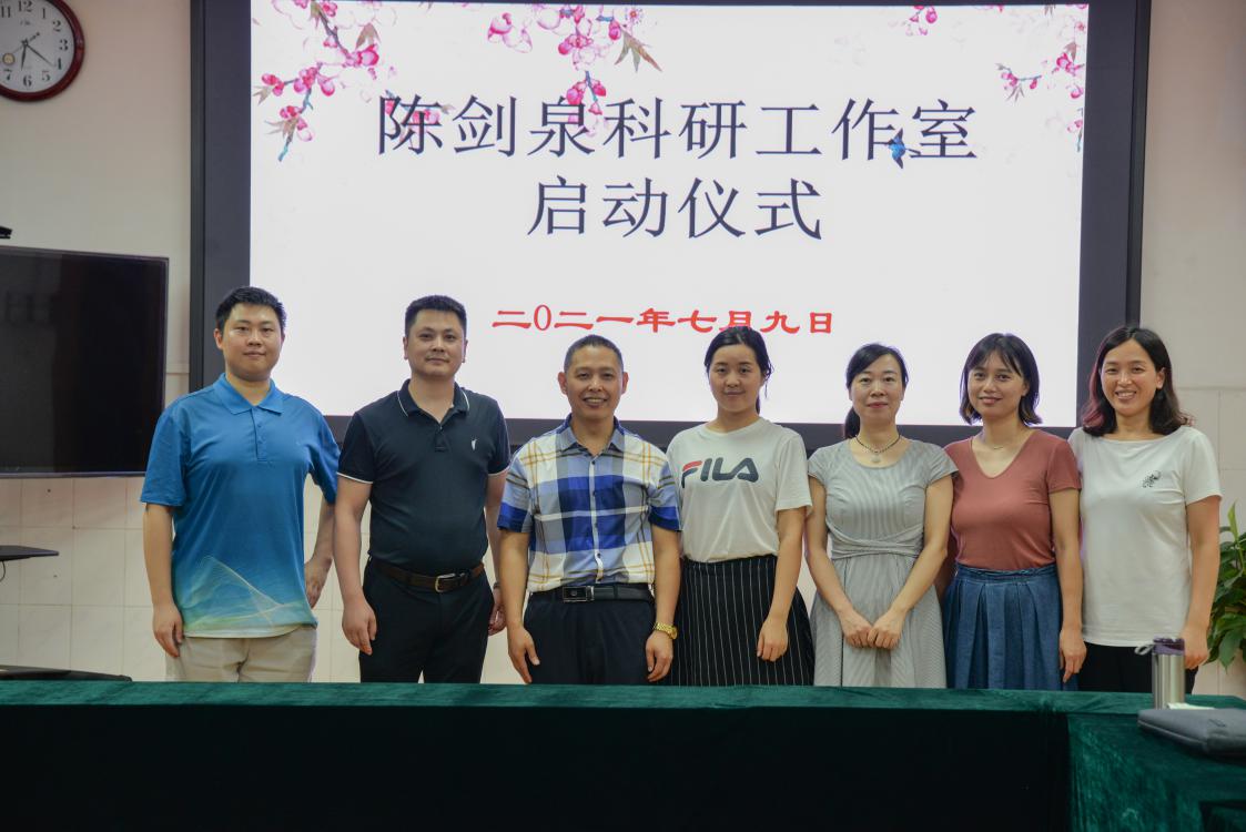 工作室成員合影