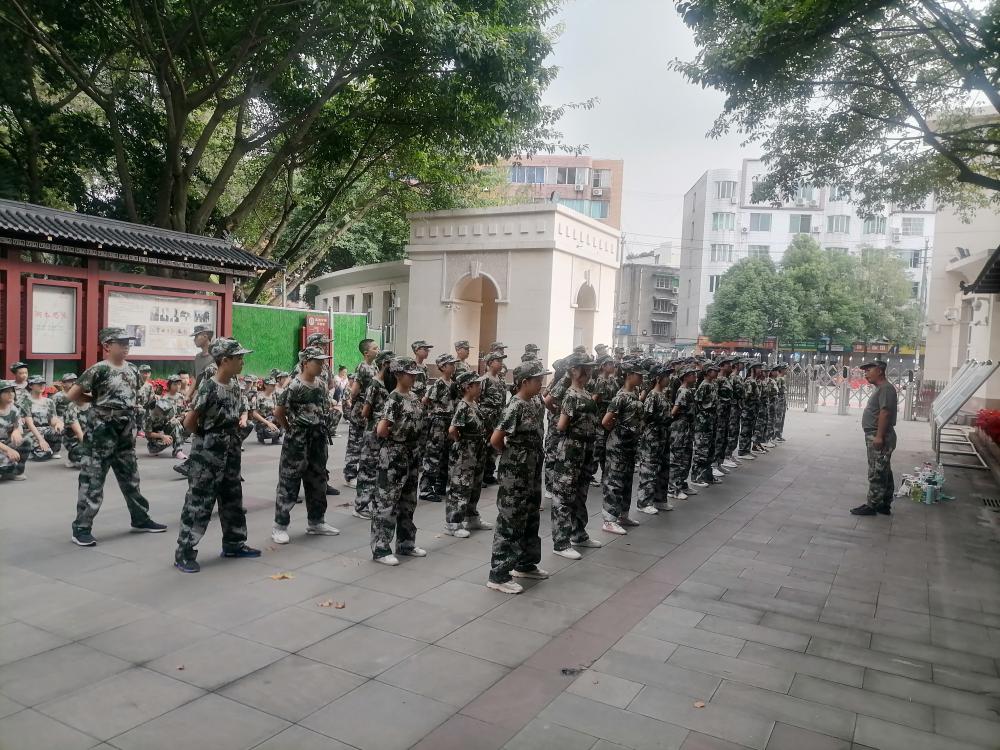 圖一 初2021級2班.jpg