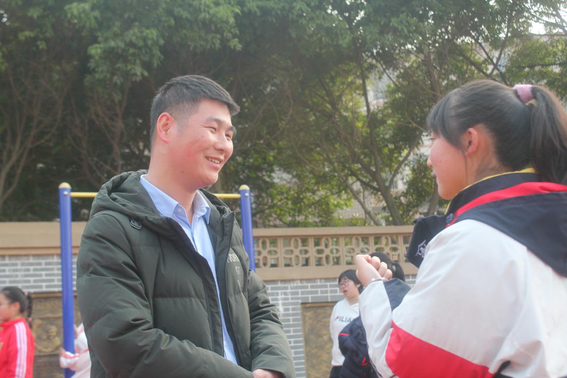 趙江老師接受采訪