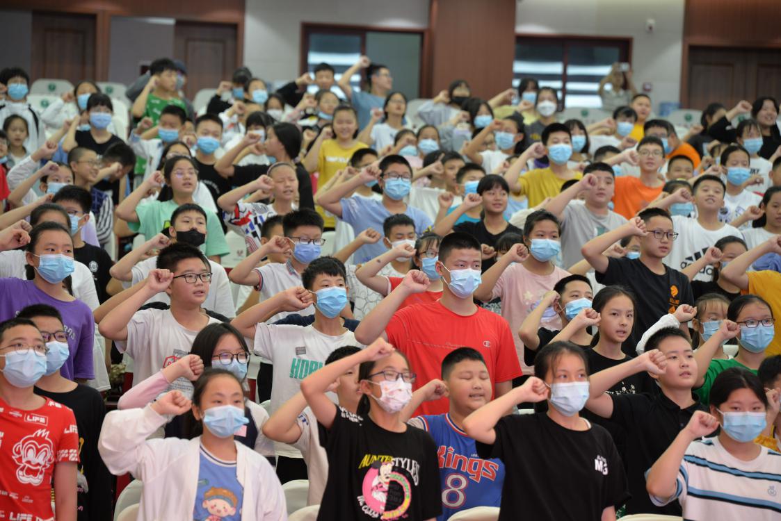 七年級(jí)新生入學(xué)