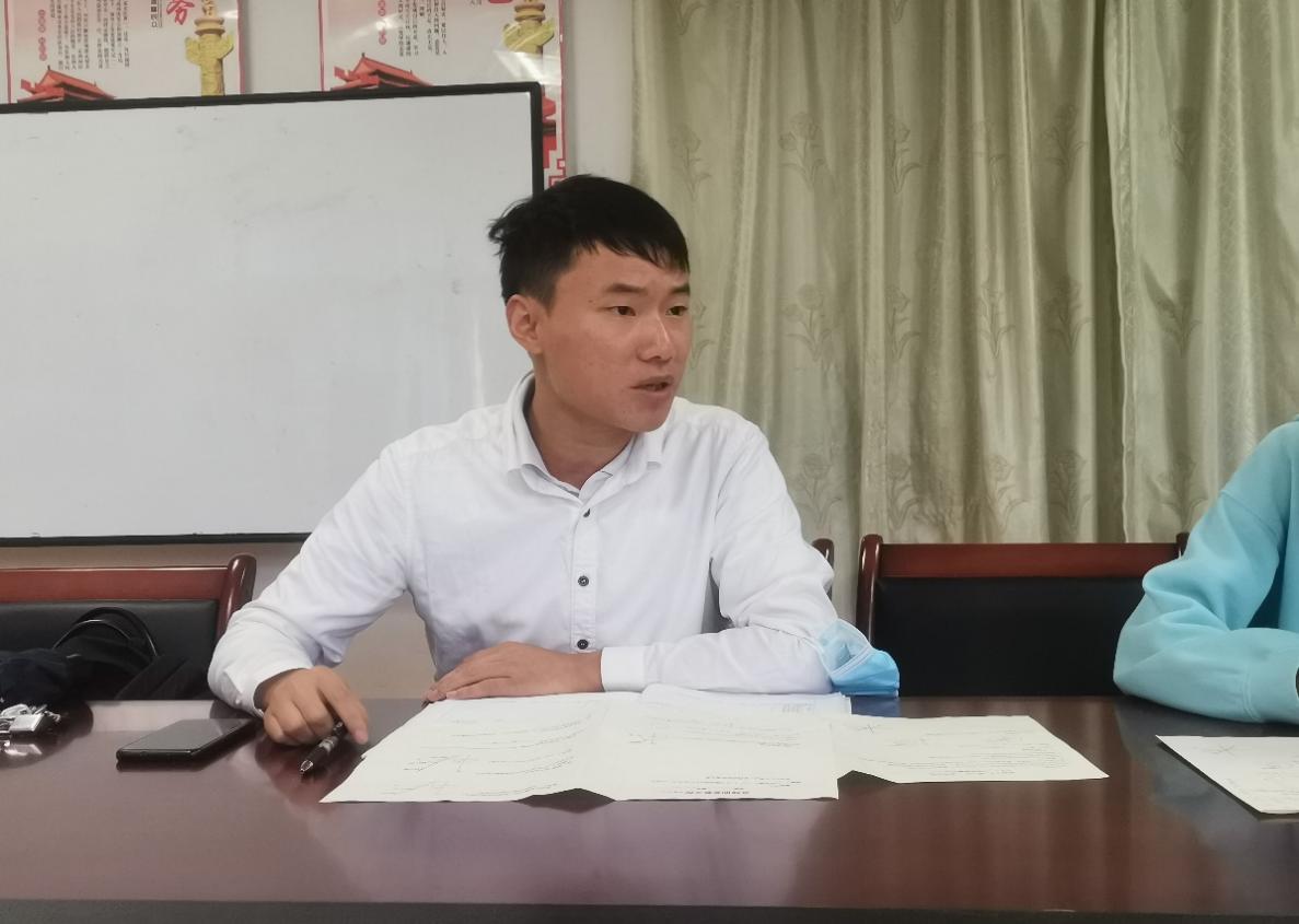 王老師積極評課