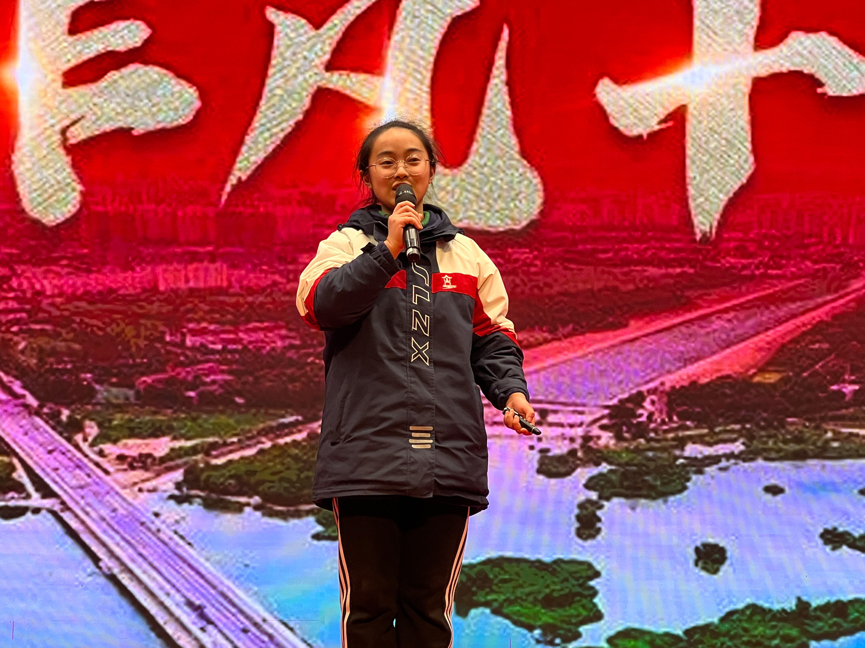 7號選手展示了中國這十年以來方方面面的裂變與崛起