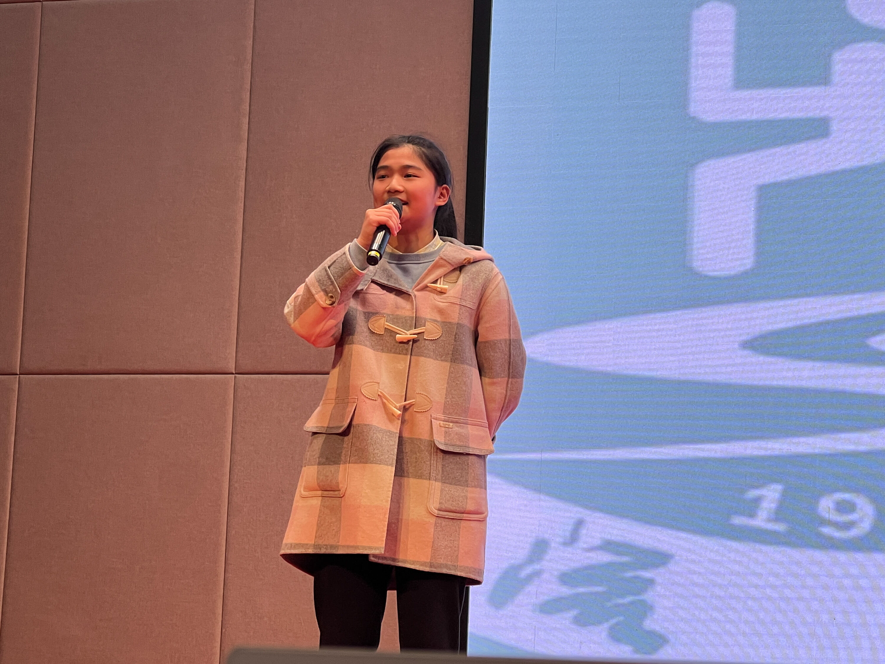 18號選手從運動會入手，再過渡到冬奧，講述中國創(chuàng)新