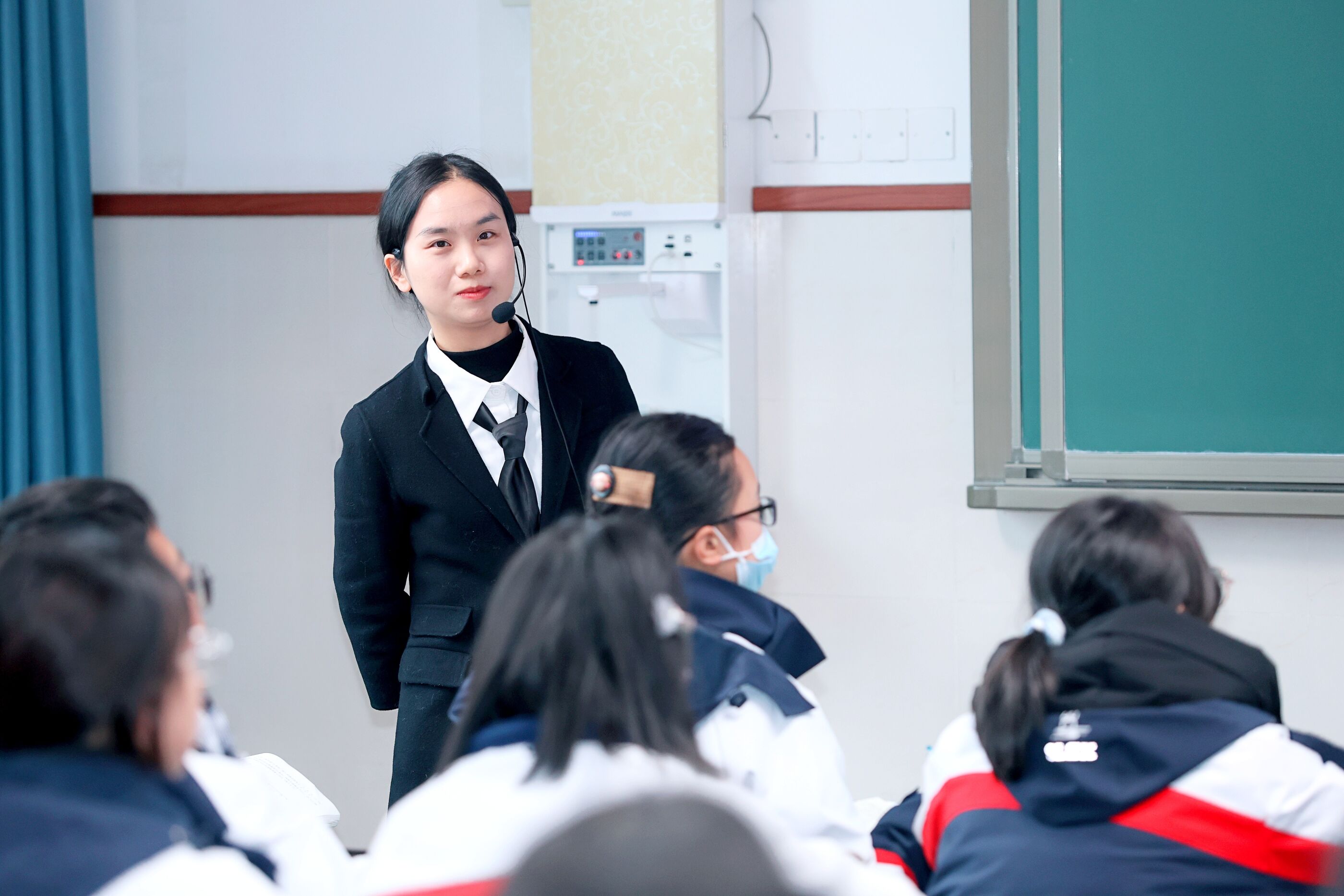 郭虹老師執(zhí)教高一數(shù)學(xué)《三角函數(shù)》