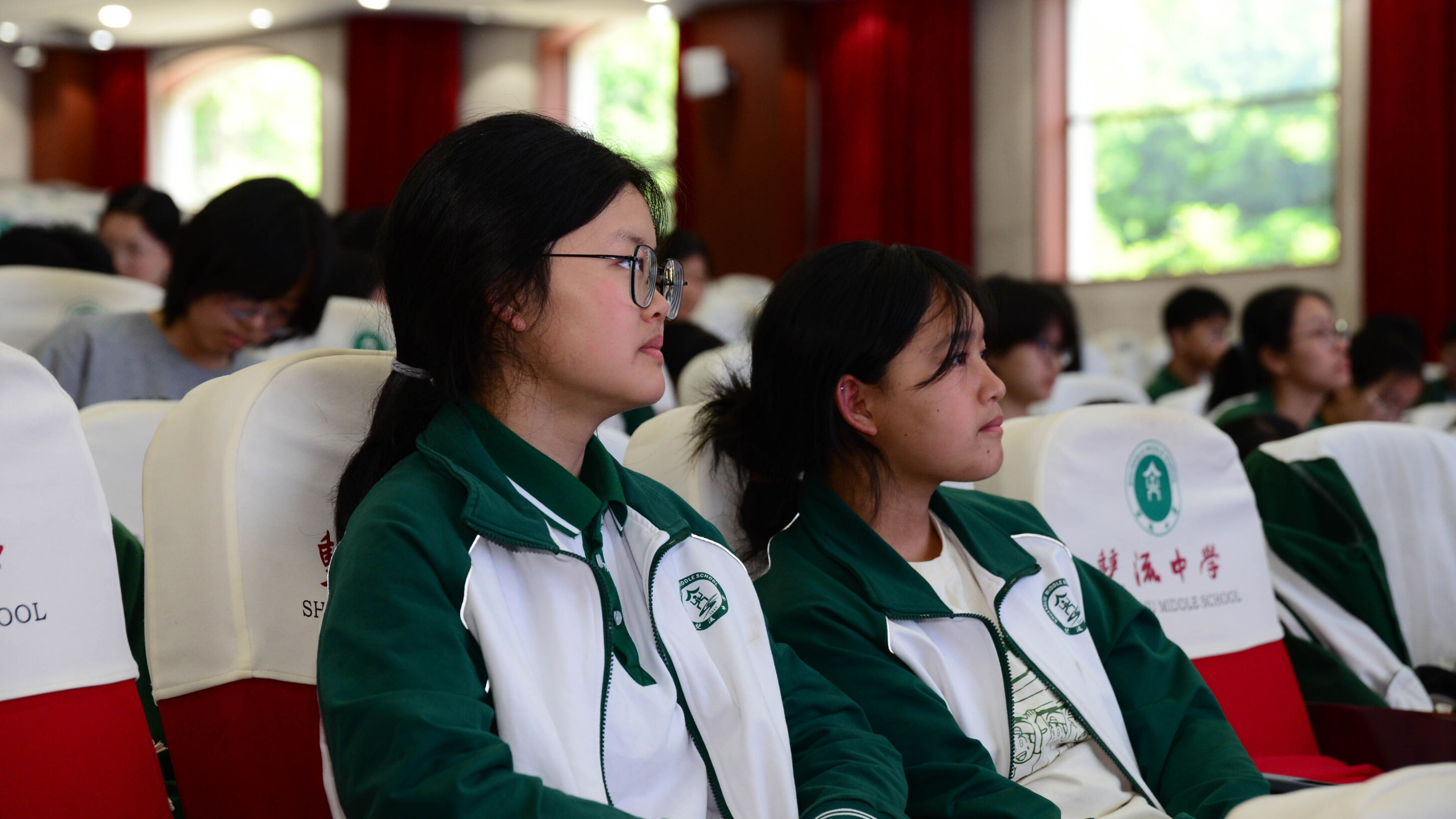 圖4 同學(xué)們認(rèn)真聆聽