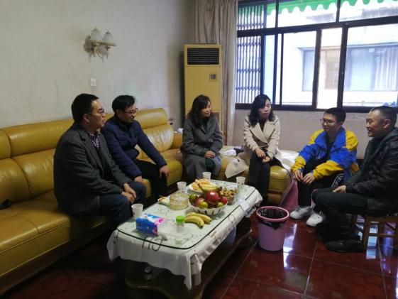 雙流中學(xué)“百師訪千家活動(dòng)”