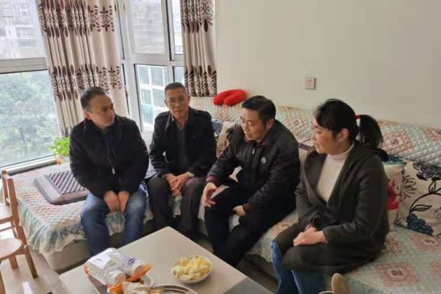 雙流中學(xué)“百師訪千家活動(dòng)”